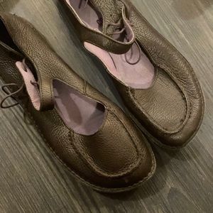 Camper authentic real leather flats